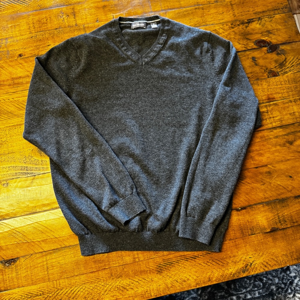 Van Heusen V neck sweater